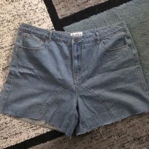 Liquor & poker plus longline wide denim shorts.